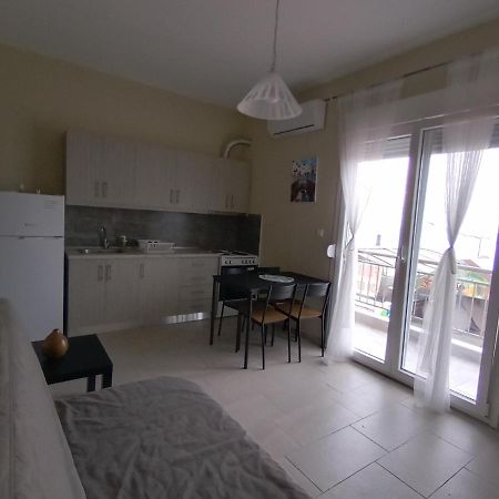 Katerina Apartment Nea Plagia Exterior photo